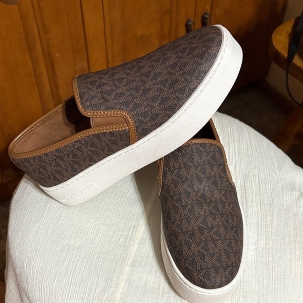 Michael Kors Patterned Brown Slip-On Loafers